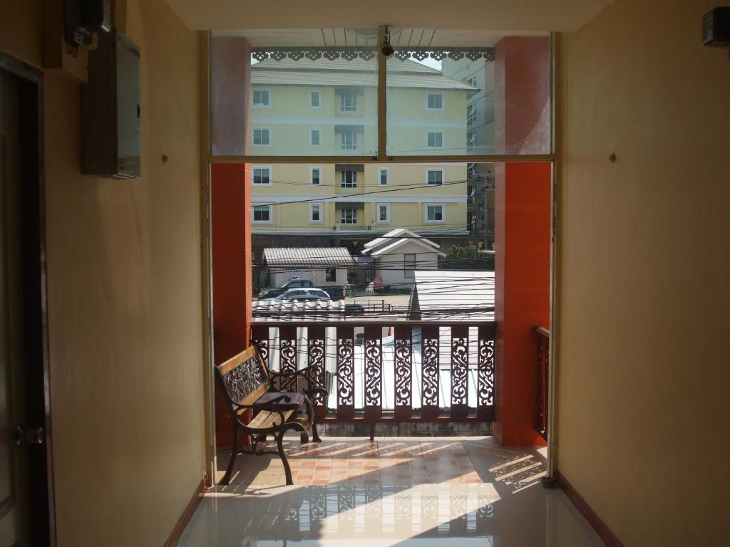 Aura House Hotel Pattaya Exterior photo